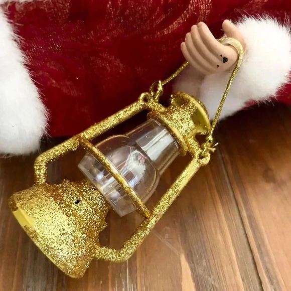 Battery Operated Light Up Santa Christmas Tree Topper Decoration With Lantern - Picture 9 of 13